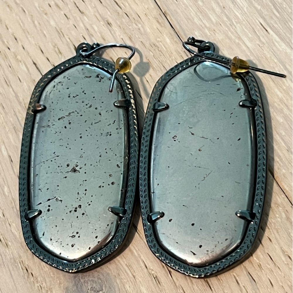 Kendra Scott Silver-Tone Earrings with Gray Stones - Picture 2 of 3